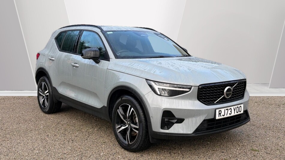 Volvo XC40 2.0 B3P Plus Dark 5dr Auto Petrol Estate